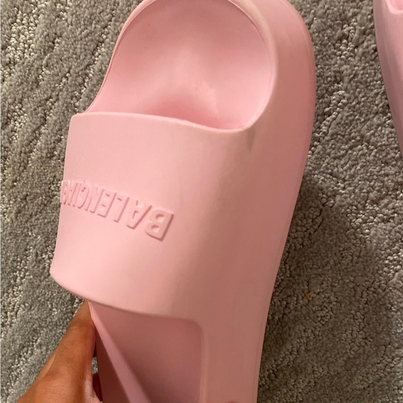 [Sold] - Picture 4 of 5